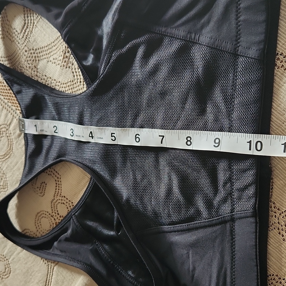 Arabella,  NWOT,  Women's Athletic bra, black with zipper. Size Large - Picture 7 of 8